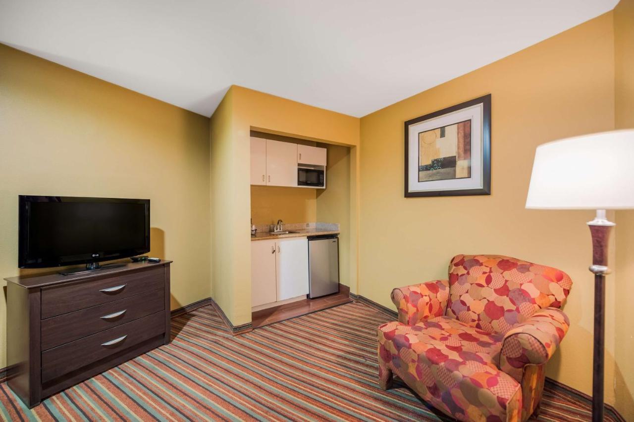 Surestay Hotel By Best Western Mt Pleasant Mount Pleasant Bagian luar foto