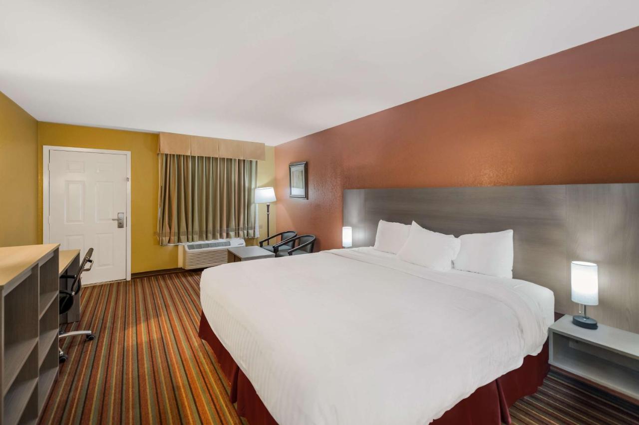 Surestay Hotel By Best Western Mt Pleasant Mount Pleasant Bagian luar foto
