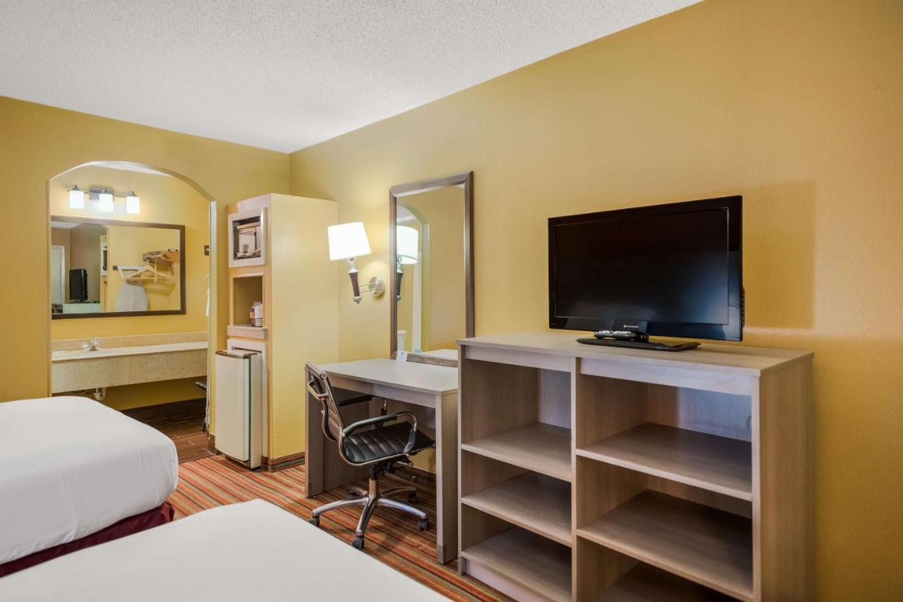 Surestay Hotel By Best Western Mt Pleasant Mount Pleasant Bagian luar foto