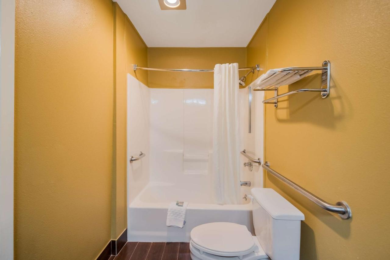 Surestay Hotel By Best Western Mt Pleasant Mount Pleasant Bagian luar foto