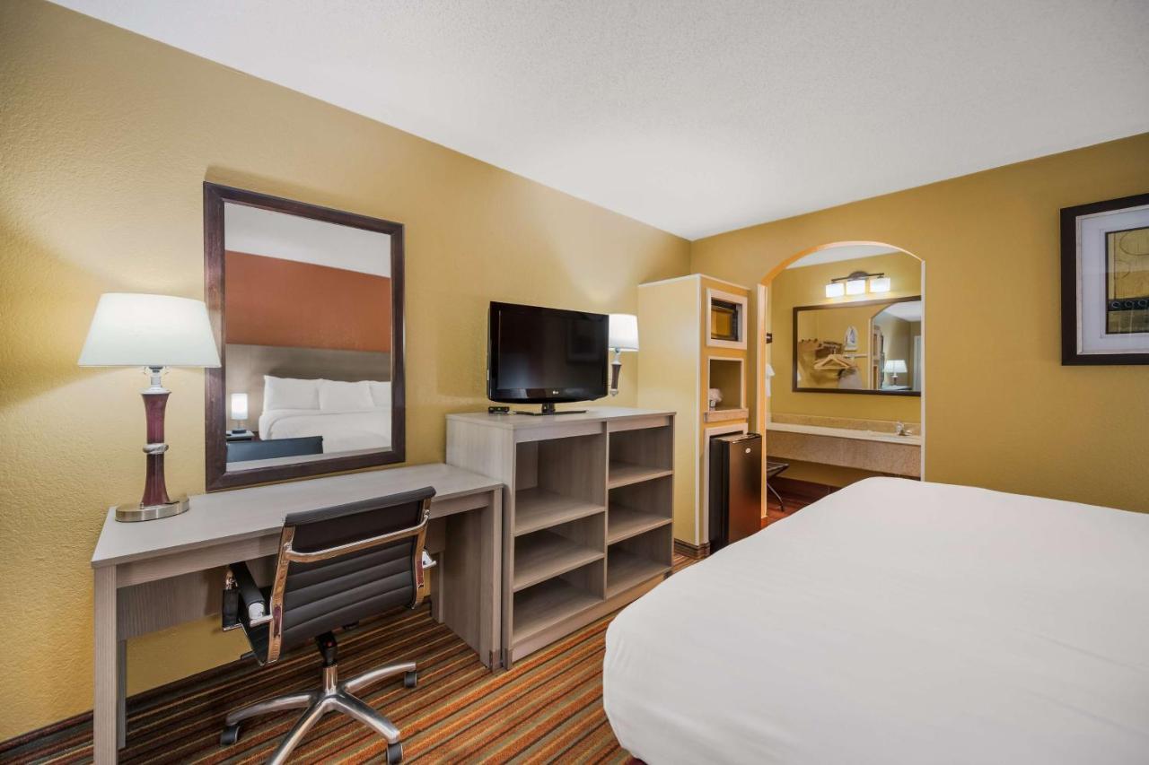 Surestay Hotel By Best Western Mt Pleasant Mount Pleasant Bagian luar foto